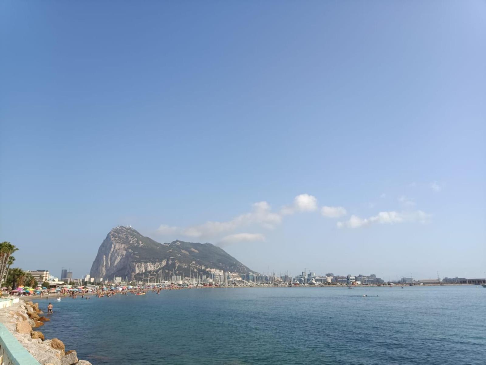 La Línea de la ConcepciónVistas A 3 Paises Y 2 Continentes 1º Linea De Playa A 5 Minutos De Gibraltar公寓 外观 照片